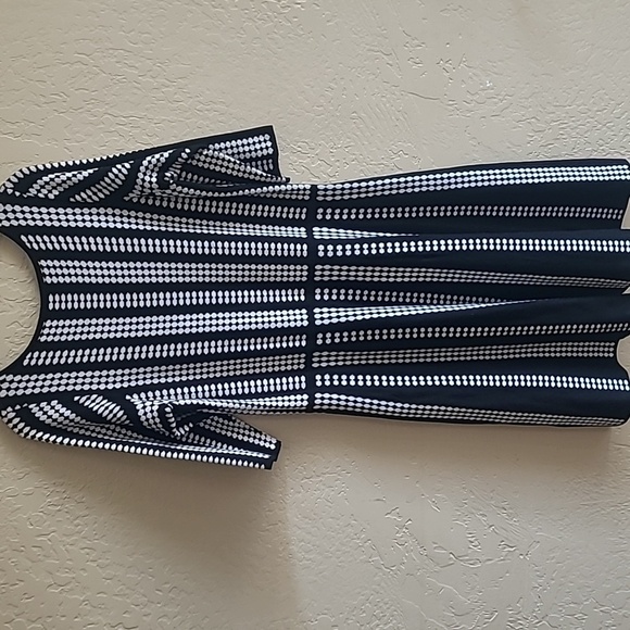 Danny & Nicole Black/White Stripe Sweater Dress size 1X - Picture 4 of 6